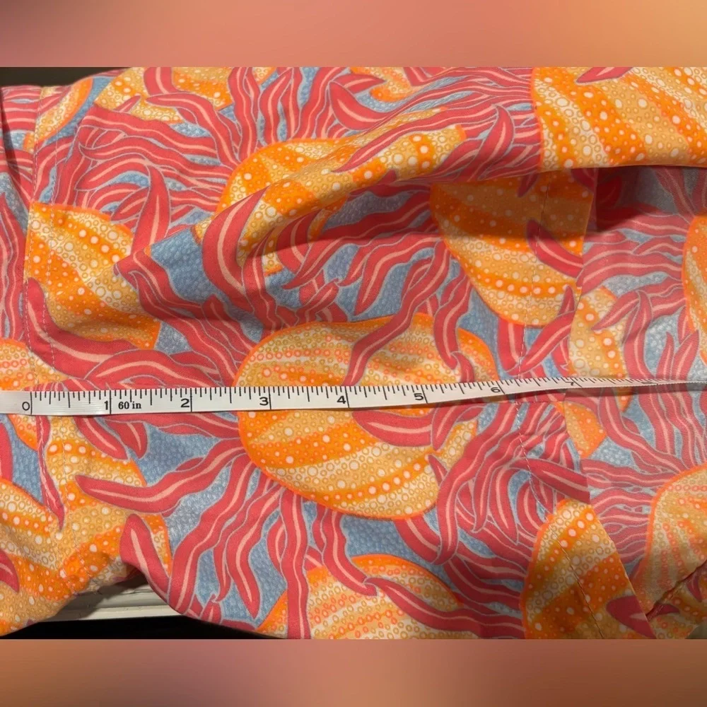 Vineyard Vines Men’s Swim Trunks in Neon Print, Size M